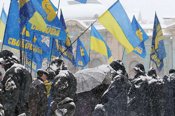 Родственники солдат, окруженных в Дебальцево, перекрыли улицу у минобороны в Киеве | Русская весна