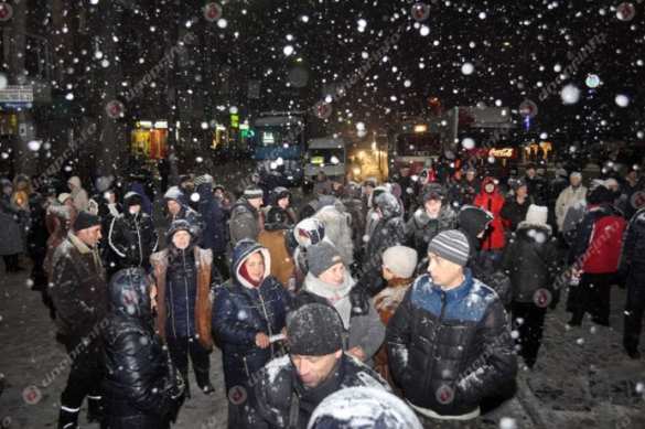 В Днепропетровске предприниматели протестуют против власти, перекрыт центральный прспект (ФОТО, ВИДЕО)  | Русская весна