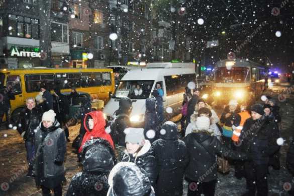 В Днепропетровске предприниматели протестуют против власти, перекрыт центральный прспект (ФОТО, ВИДЕО)  | Русская весна
