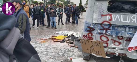 «Аваков — чёрт!»: у стен Рады требуют отставки главы МВД (ФОТО, ВИДЕО) | Русская весна