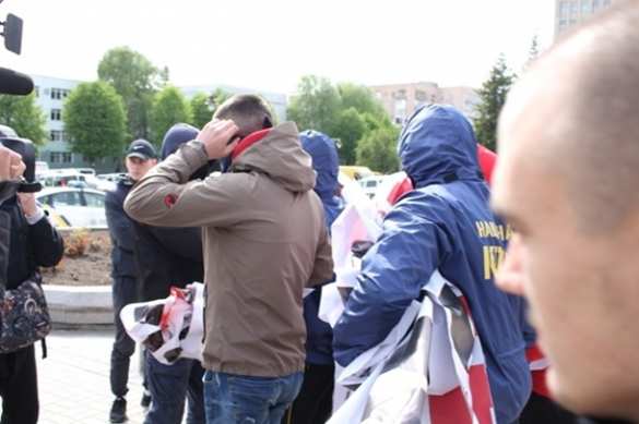Важно: В Ровно провели митинг за создание народной республики (ФОТО) | Русская весна