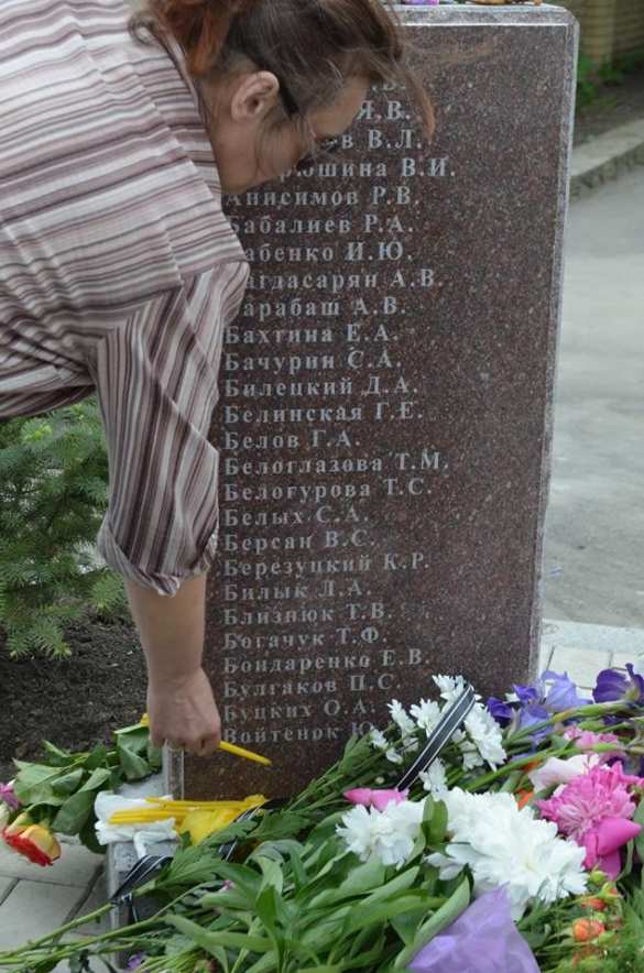 В Донецке установлен мемориал в память погибших от обстрелов ВСУ мирных жителей (ФОТОРЕПОРТАЖ) | Русская весна