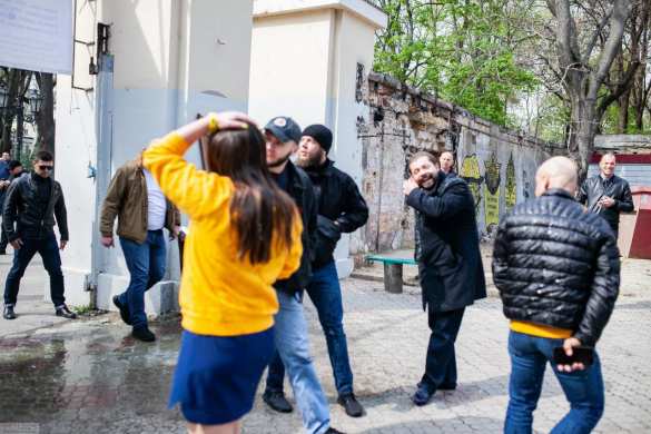 Одесса: «легенду Майдана» облили фекалиями (ФОТО, ВИДЕО) | Русская весна