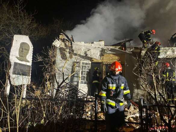 Сбитый над Львовом «Шахид» сжёг музей нацистского преступника Шухевича (ФОТО) | Русская весна