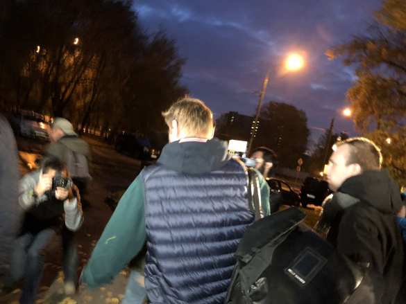 Навальный вышел из спецприёмника (ФОТО, ВИДЕО) | Русская весна