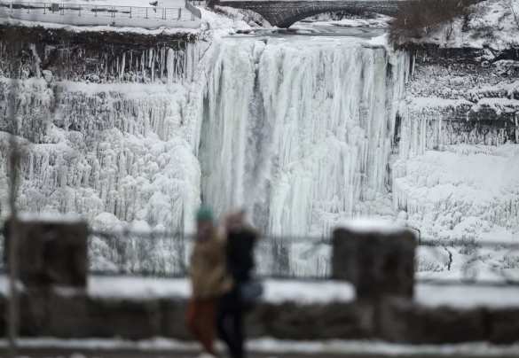 В США замёрз Ниагарский водопад (ФОТО, ВИДЕО) | Русская весна
