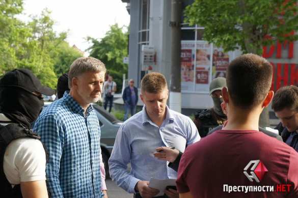 В Николаеве спецназ СБУ со стрельбой и погоней задержал помощников первого вице-губернатора с крупной суммой долларов (ФОТО) | Русская весна
