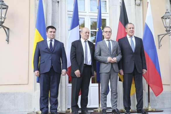  «Что за жирный поц?» — в сети высмеяли главу МИД Украины (ФОТО) | Русская весна