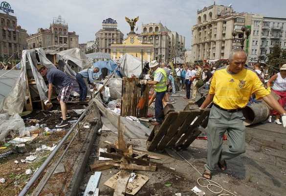 Подкупом и угрозами в Киеве Майдан опять стал майданом. Надолго ли? (фото лента) | Русская весна