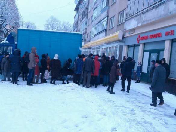 Зрада: Coca-Cola обманула Львов — не дала бесплатные сувениры (ФОТО, ВИДЕО) | Русская весна