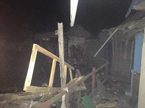 СРОЧНО: ВСУ разбомбили пассажирский автобус и кафе в Донецке (ФОТО) | Русская весна