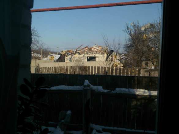 ВСУ прямым попаданием уничтожили двухэтажный жилой дом в Макеевке (+ВИДЕО, ФОТО) | Русская весна