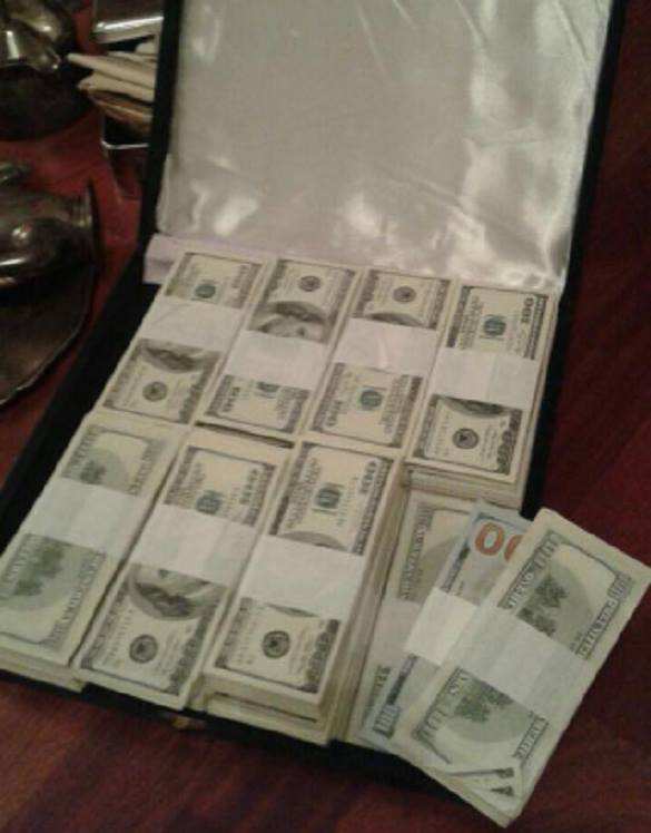 Обыск у замгубернатора Николаевщины: найдено золото и фашистские кресты (+ФОТО) | Русская весна