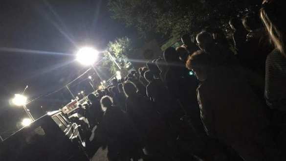 Очередь на границе с Крымом: пункты пропуска закрываются (ФОТО) | Русская весна