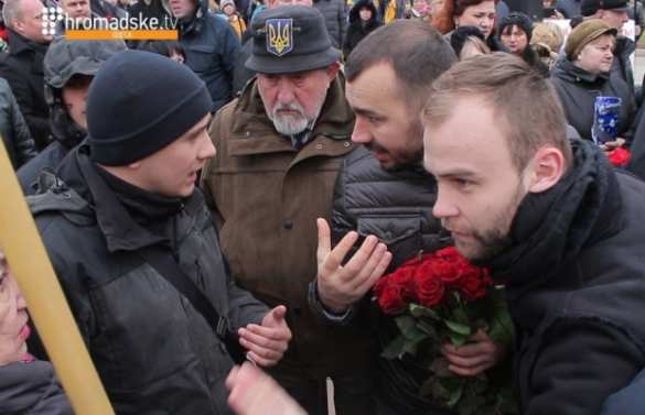 В Одессе на открытии памятника «небесной сотне» националисты подрались из-за русского языка (ФОТО, ВИДЕО) | Русская весна