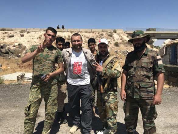 «Русские — враги!» — боевик впал в истерику из-за военкора «РусВесны» у границы Сирии и Израиля (+ВИДЕО, ФОТО) | Русская весна