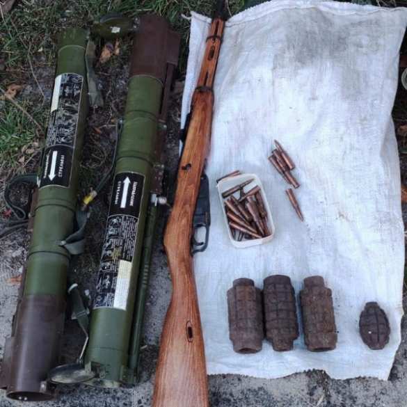 На Украине банда силовиков торговала оружием и боеприпасами (ФОТО) | Русская весна