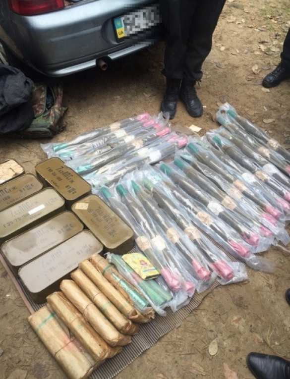 Военнослужащие ВСУ на Львовщине торговали боеприпасами (ФОТО) | Русская весна