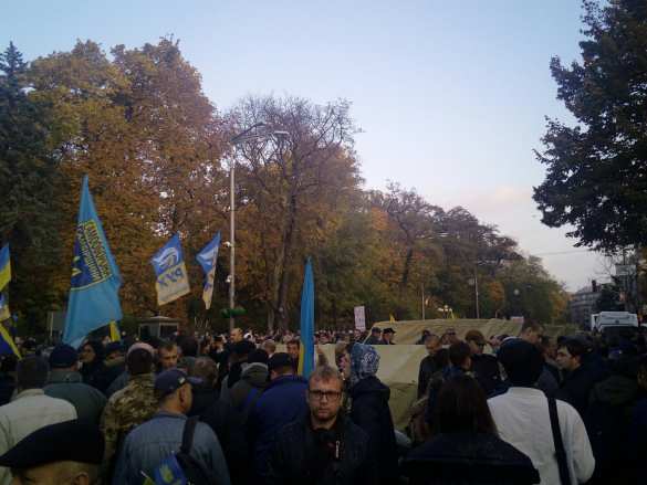 Первая победа «Майдана-3» — после стычки с правоохранителями протестующим удалось поставить палатки (+ВИДЕО, ФОТО) | Русская весна