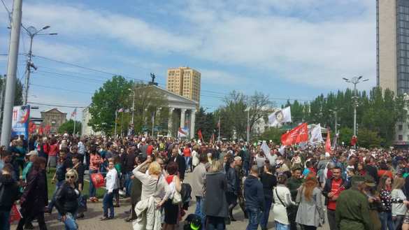 В Донецке идет парад Победы (+ФОТО, ВИДЕО) | Русская весна