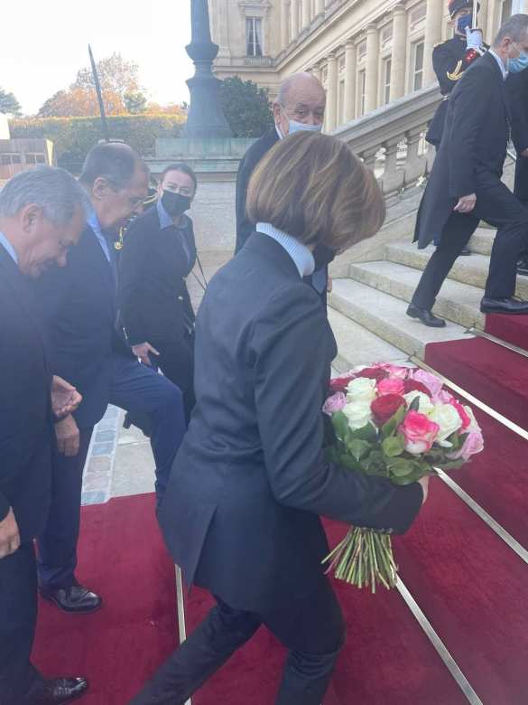 Лавров и Шойгу в Париже: стартовали переговоры глав МИД и Минобороны (ФОТО) | Русская весна