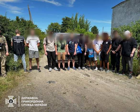 На Закарпатье поймали украинцев, пытавшихся сбежать в Венгрию (ФОТО) | Русская весна