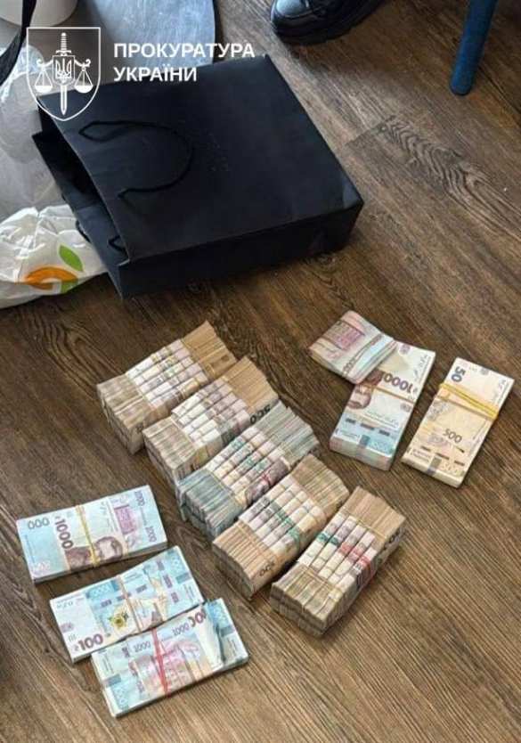 Сотни миллионов гривен украли на ремонте и обслуживании техники ВСУ (ФОТО) | Русская весна