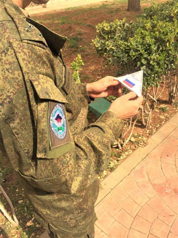 Трогательные кадры: Сражайтесь за правду! — нашим военным в Сирию пришли письма от детей России (ФОТО) | Русская весна