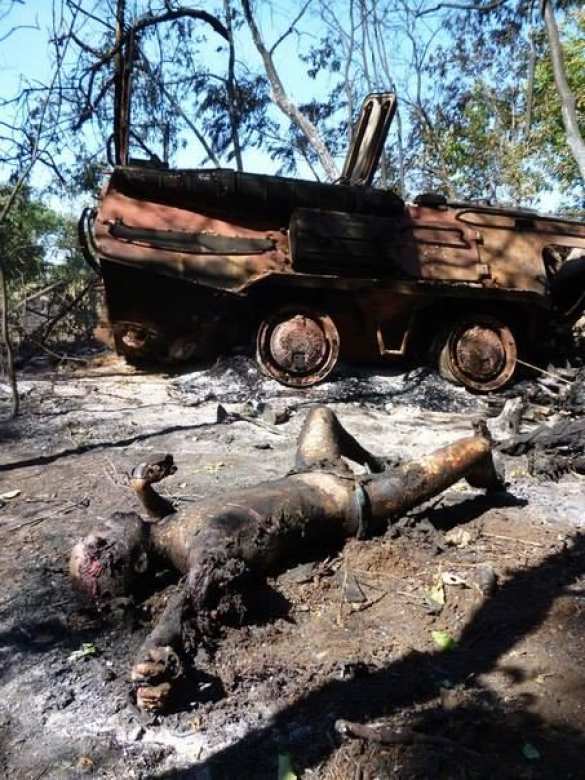 Фото сгоревших вместе с бронетехникой карателей из батальона "Айдар" (18+) | Русская весна