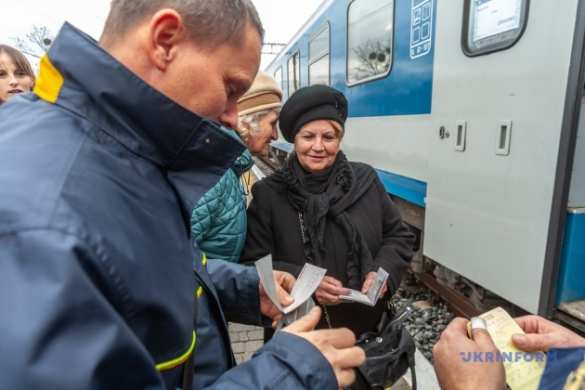 На разрекламированный поезд из Украины в Будапешт продали всего 10 билетов (ФОТО, ВИДЕО) | Русская весна