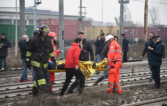 Крушение пассажирского поезда в Италии: сотни раненых, есть погибшие (ФОТО, ВИДЕО) | Русская весна