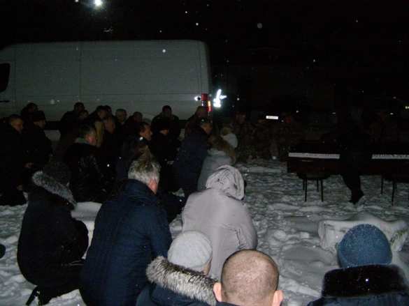 Провожали на коленях: На Донбассе в один день скончались два «всушника» (ФОТО) | Русская весна