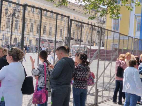 Как общаются с людьми Путин и Порошенко (ФОТО, ВИДЕО) | Русская весна