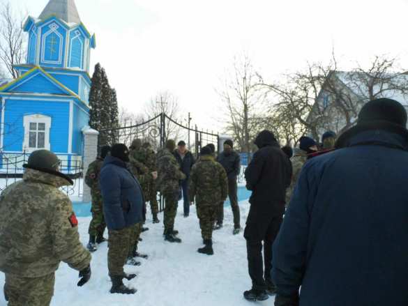 Боевики «Правого сектора» захватили православный храм (ФОТО) | Русская весна