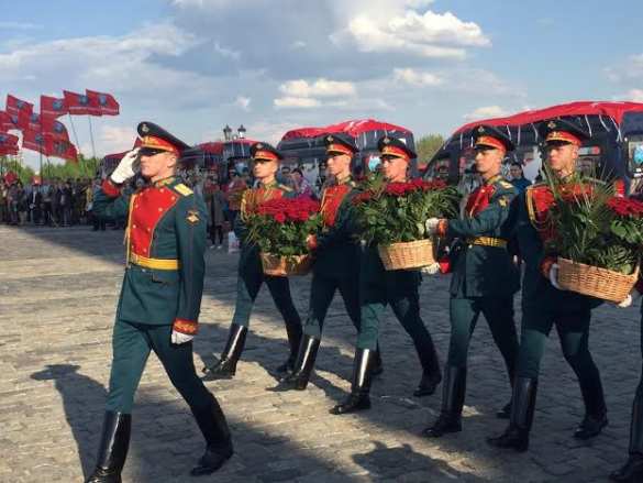 При поддержке «Русской Весны»: Грандиозный автопробег «Звезда нашей Великой Победы» финишировал в Москве (ФОТО, ВИДЕО) | Русская весна