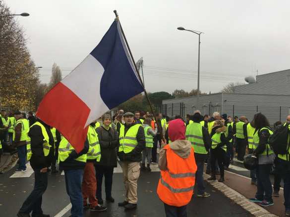 Сотни пострадавших: Францию охватили массовые протесты (ФОТО, ВИДЕО) | Русская весна