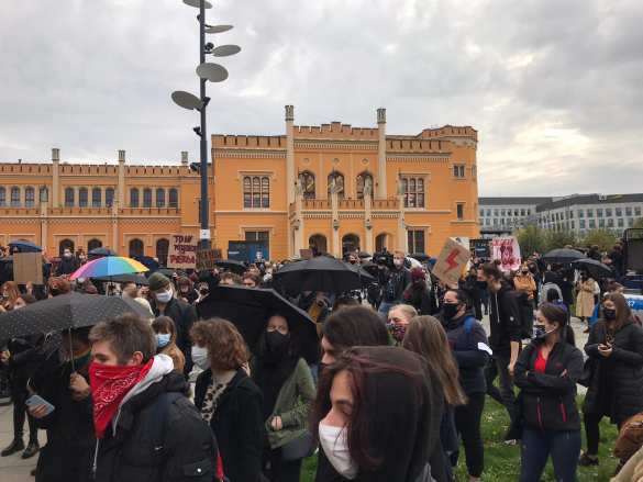 «Это война, уё…!» — Польшу сотрясают многомиллионные протесты под матерным девизом (+ФОТО, ВИДЕО) | Русская весна