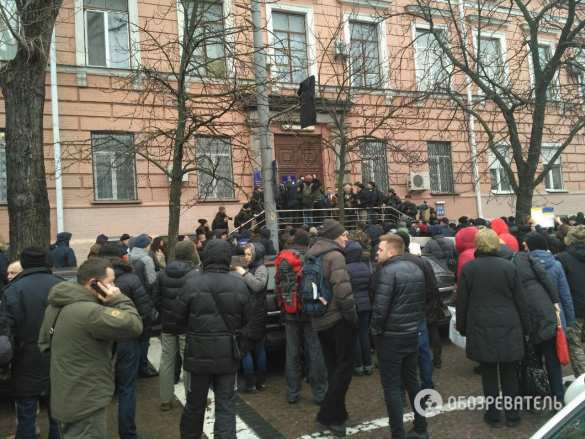 Беспорядки на митинге с требованием расследовать убийство правозащитницы в Киеве — смотрите и комментируйте с «Русской Весной» (+ФОТО, ВИДЕО) | Русская весна