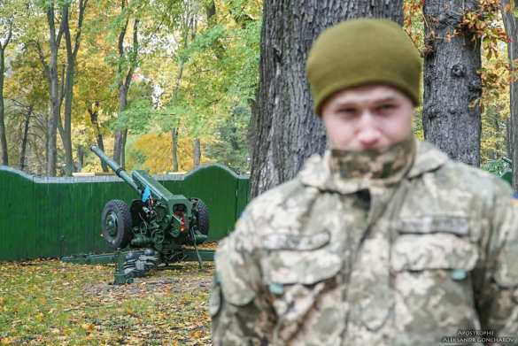 МОЛНИЯ:  прямо напротив Верховной Рады стреляет артиллерия (ФОТО, ВИДЕО) | Русская весна