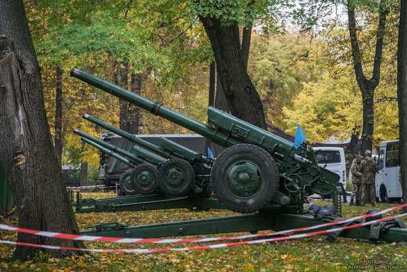 МОЛНИЯ:  прямо напротив Верховной Рады стреляет артиллерия (ФОТО, ВИДЕО) | Русская весна