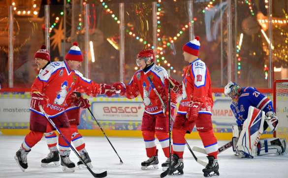 Путин сыграл в хоккей и пожаловался на недосып (ФОТО, ВИДЕО) | Русская весна