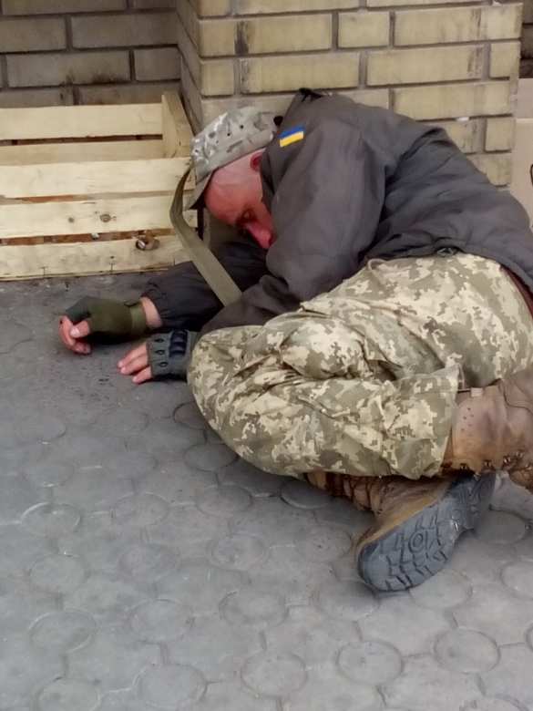 «ВСУшник-аватар» порадовал жителей Краматорска (ФОТО) | Русская весна