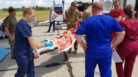 В Одессу прилетел борт с ранеными карателями (ФОТО) | Русская весна