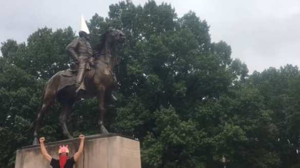 Накал растёт: в США чернокожие попытались раскопать могилу генерала Конфедерации (ФОТО, ВИДЕО) | Русская весна