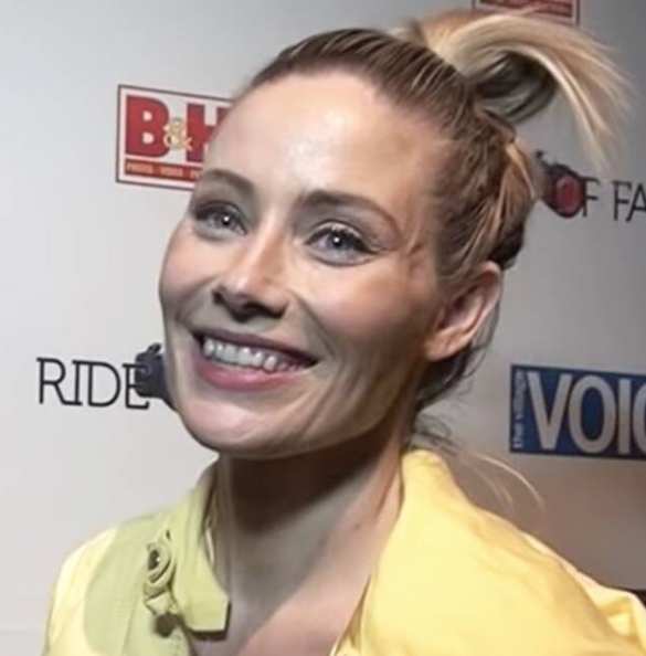 Королеву красоты застрелили и выбросили на дорогу | Русская весна