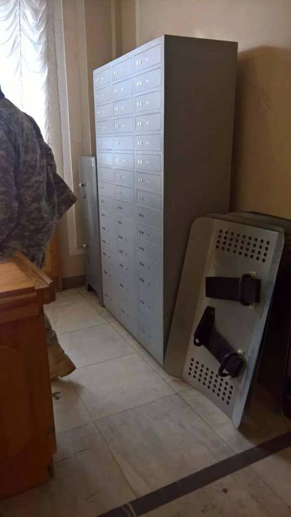 При входе в Раду установили рентгеноаппарат (ФОТО) | Русская весна