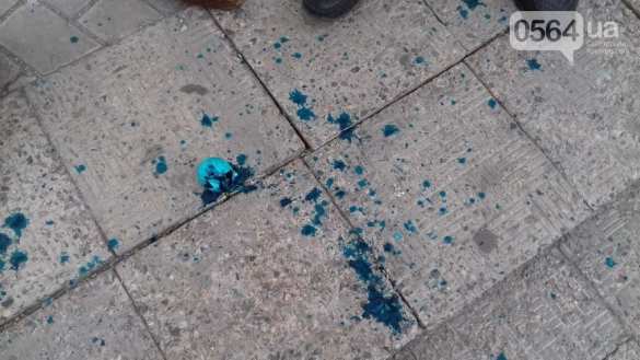 В Кривом Роге Саакашвили атаковали яйцом, начиненном зеленкой (+ВИДЕО, ФОТО) | Русская весна