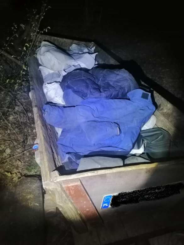 Це Европа: Украинцы на телегах пытались вывезти контрабандой в Белоруссию 800 кг сала (ФОТО) | Русская весна