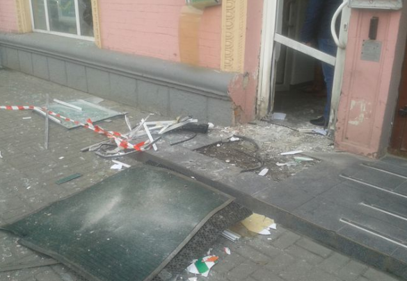 Все подробности взрыва возле «Сбербанка России» в Киеве: как произошло ЧП (фото,видео)  | Русская весна