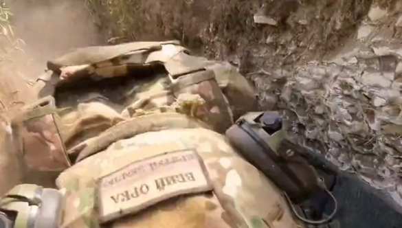 Эпичные кадры: дрон наводит артиллерию на группу боевиков ВСУ (ФОТО, ВИДЕО 18+) | Русская весна